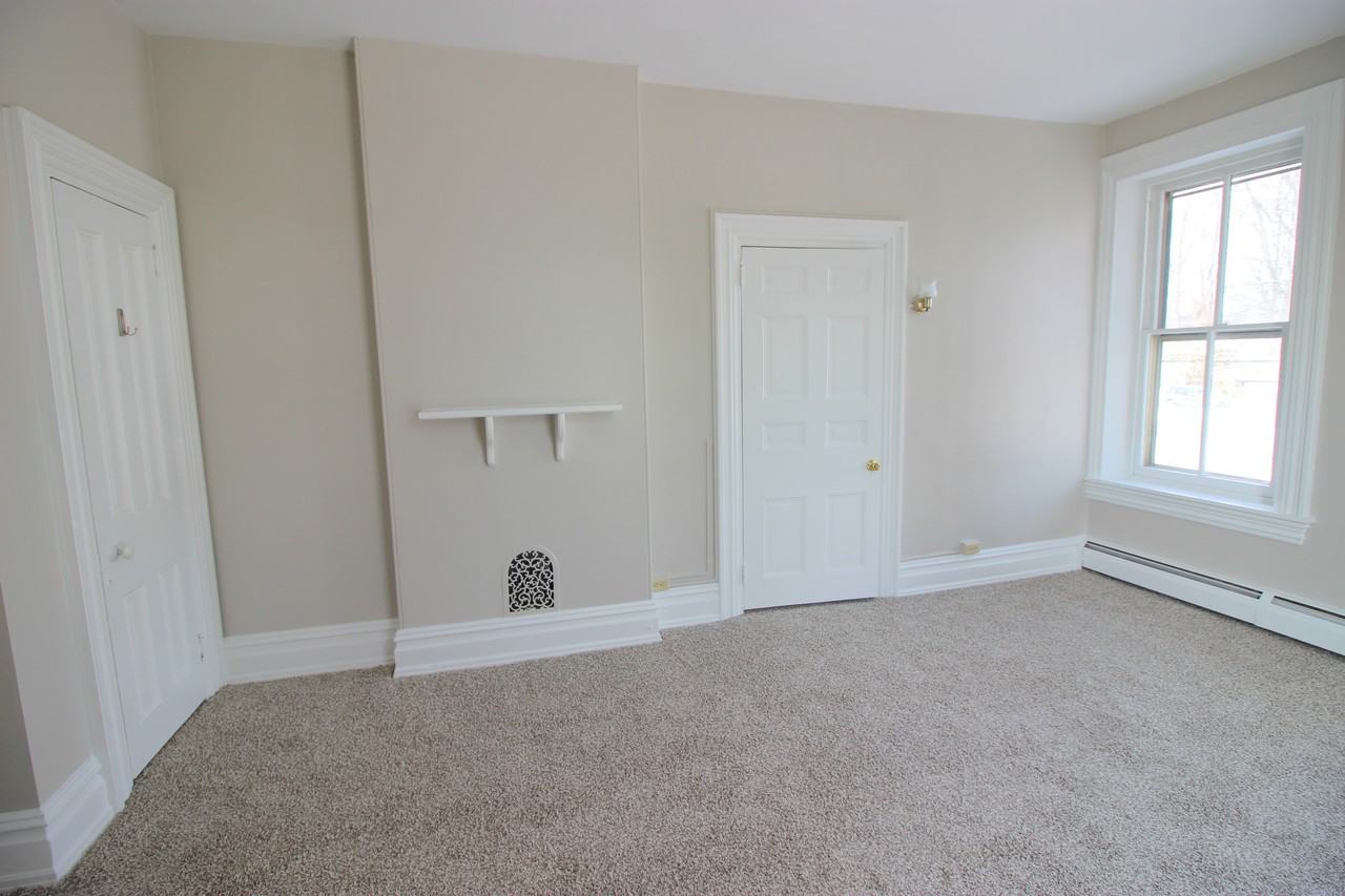 344 Hodgson St #3 - Photo 3 of 16