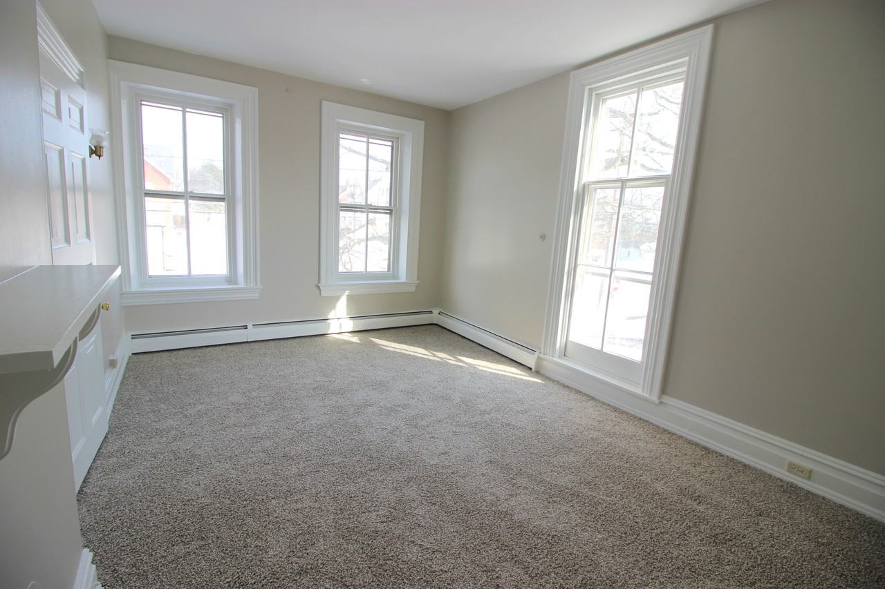 344 Hodgson St #3 - Photo 4 of 16