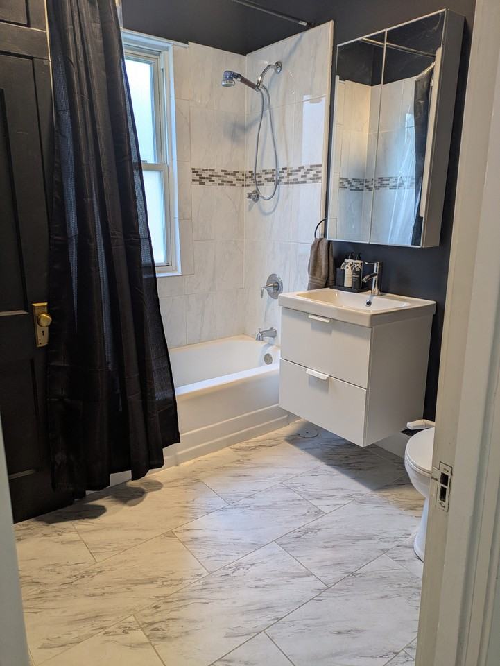 2506 N Avers Ave #2 - Photo 4 of 10