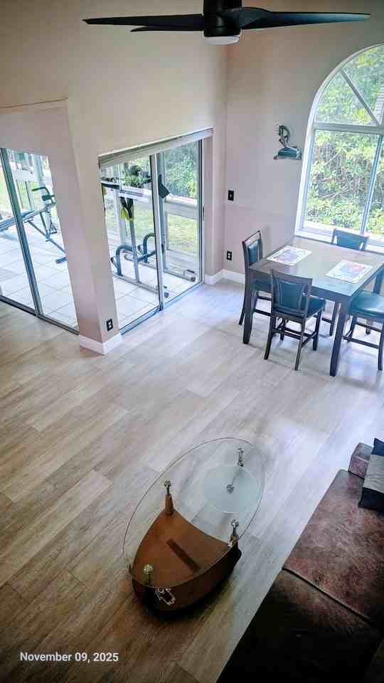 1077 Se 6th Ave #NA - Photo 5 of 11