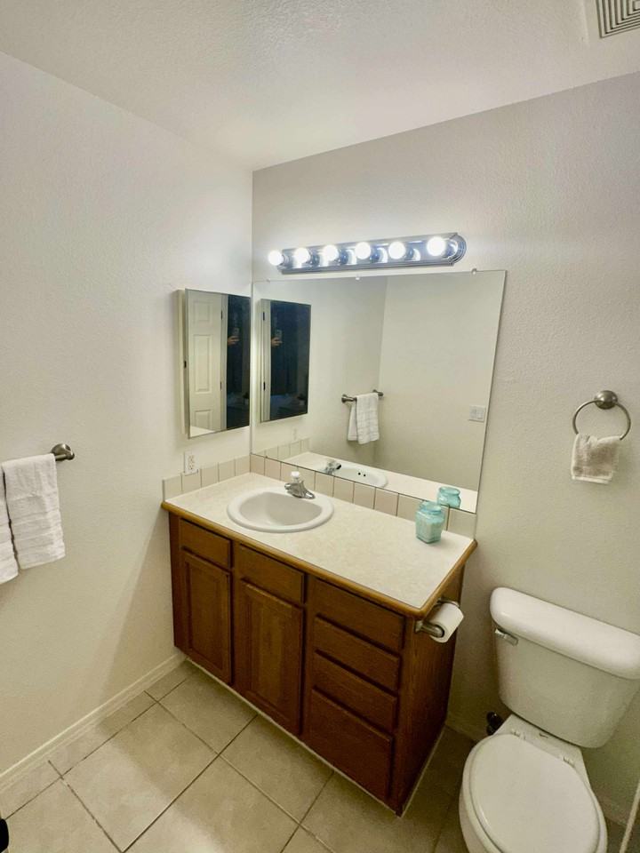 966 Astor Ave #2 - Photo 7 of 9