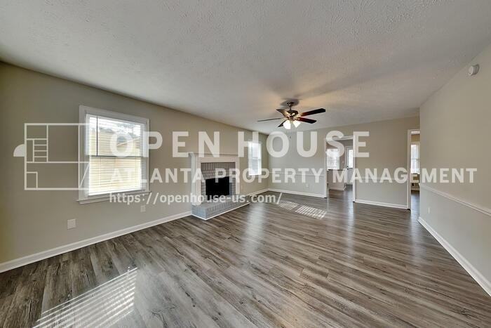 351 Robin Hood Dr - Photo 5 of 23