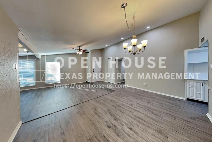 1521 Canadian Trl - Photo 6 of 21