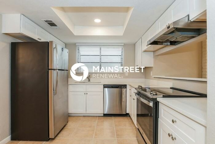 7297 W Shaw Butte Dr - Photo 5 of 18