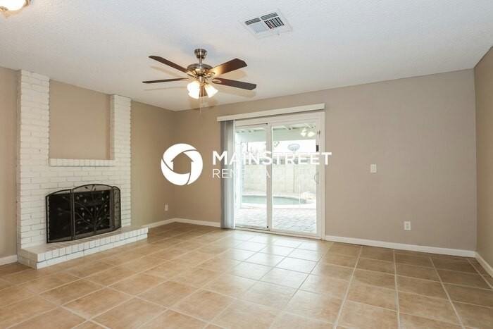 7297 W Shaw Butte Dr - Photo 7 of 18