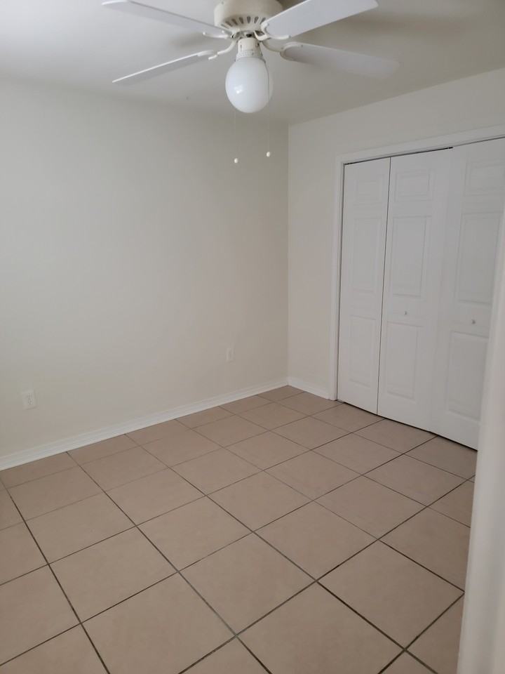 810 Nursery Ave #810 - Photo 5 of 9