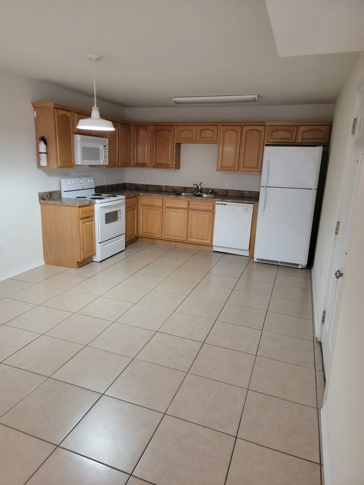 810 Nursery Ave #810 - Photo 7 of 9