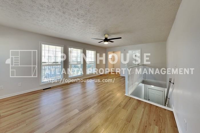 778 Summer Dr Nw - Photo 4 of 21