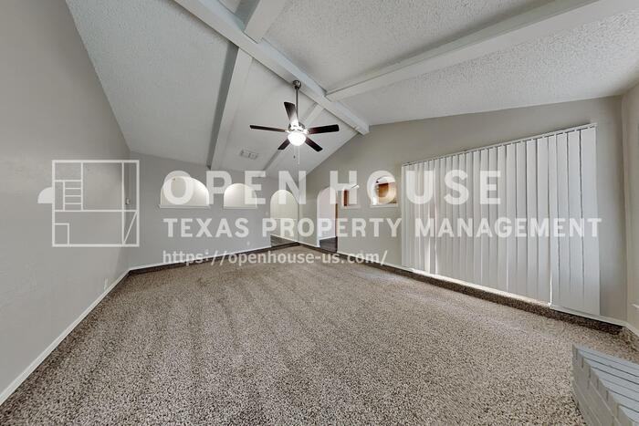 404 Park Center Blvd - Photo 5 of 20