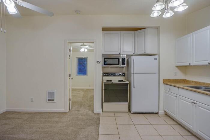 744 K St #2 - Photo 4 of 19