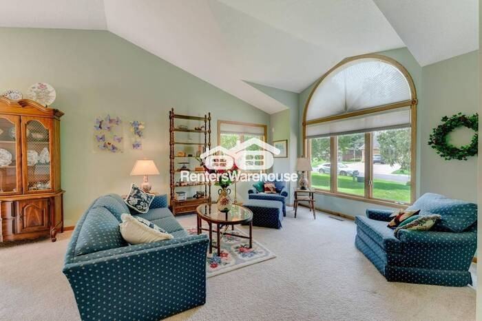 6841 Lorena Ln - Photo 4 of 29