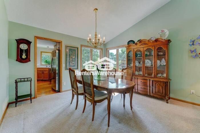 6841 Lorena Ln - Photo 5 of 29