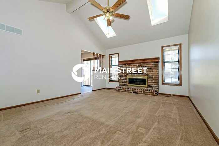 11433 N Highland Ave - Photo 2 of 18