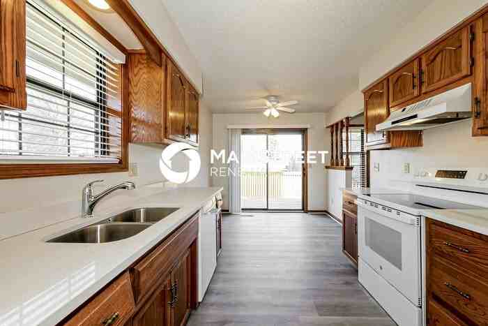 11433 N Highland Ave - Photo 7 of 18