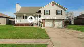 209 Sw Cross Creek Dr - Photo 1 of 1