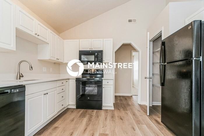 5112 Parkerwood Dr - Photo 4 of 17