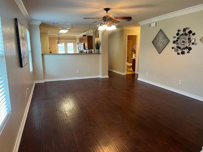 10524 Flagstaff Run - Photo 2 of 16