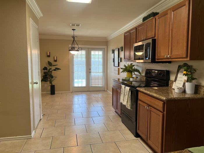 10524 Flagstaff Run - Photo 4 of 16