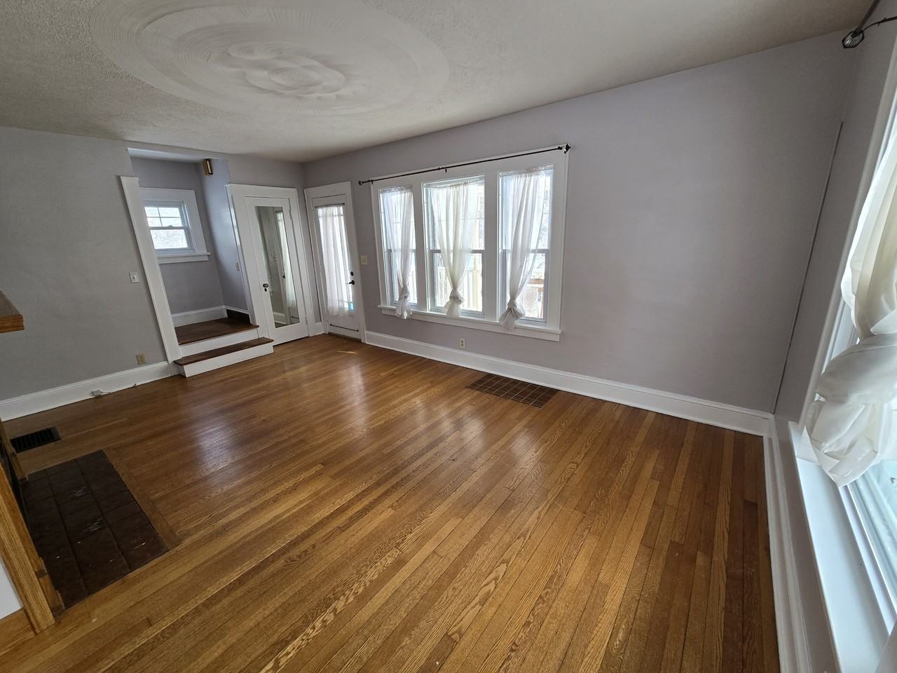 232 Nichols Ave #1 - Photo 4 of 32