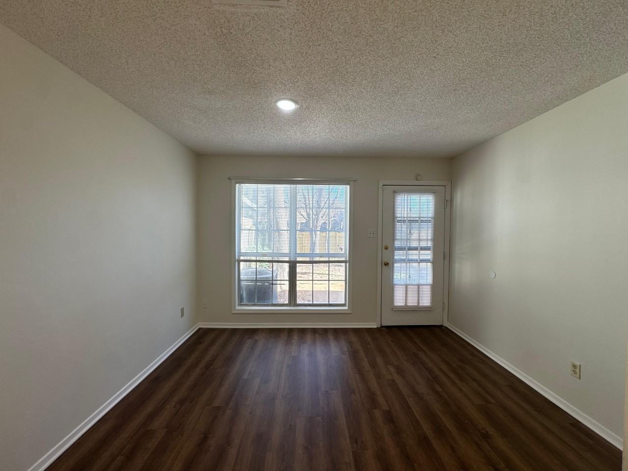 3090 Wesley Ct #1 - Photo 4 of 10