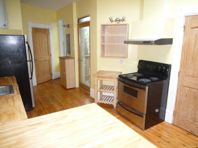 4009 Avenue Coloniale - Photo 2 of 10