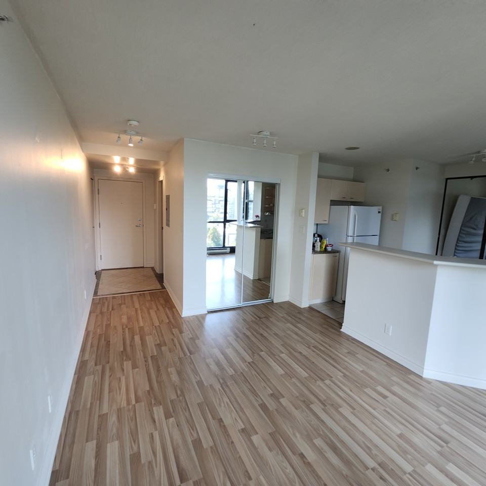 Jervis St & Alberni St - Photo 5 of 20