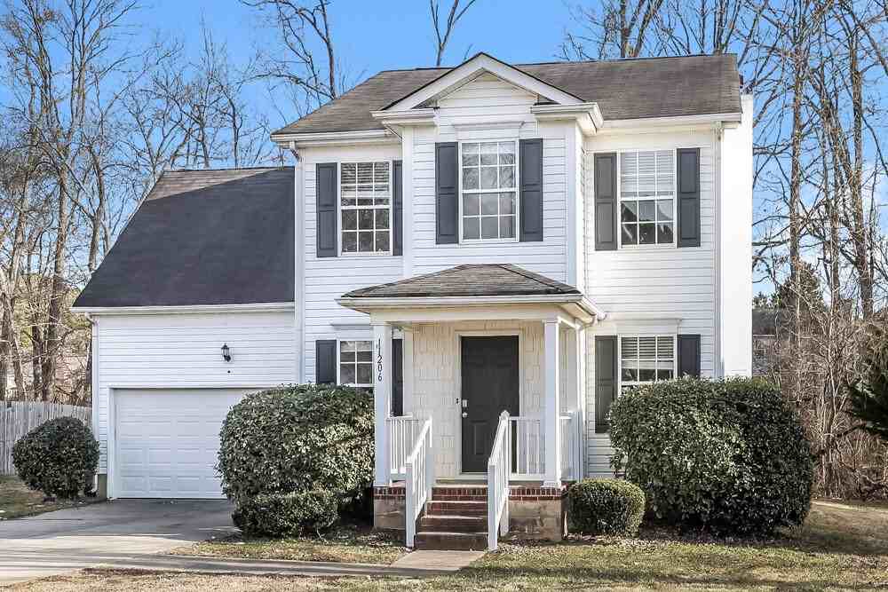 11206 Amber Glen Dr - Photo 4 of 17