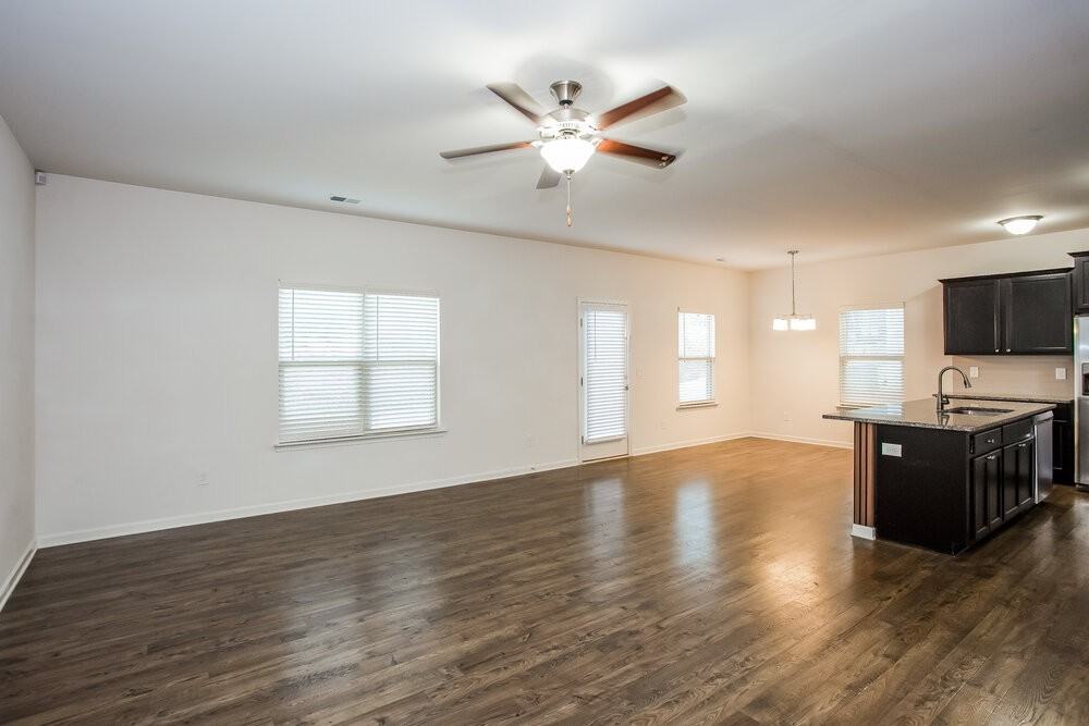 4335 Drifter Dr - Photo 7 of 17