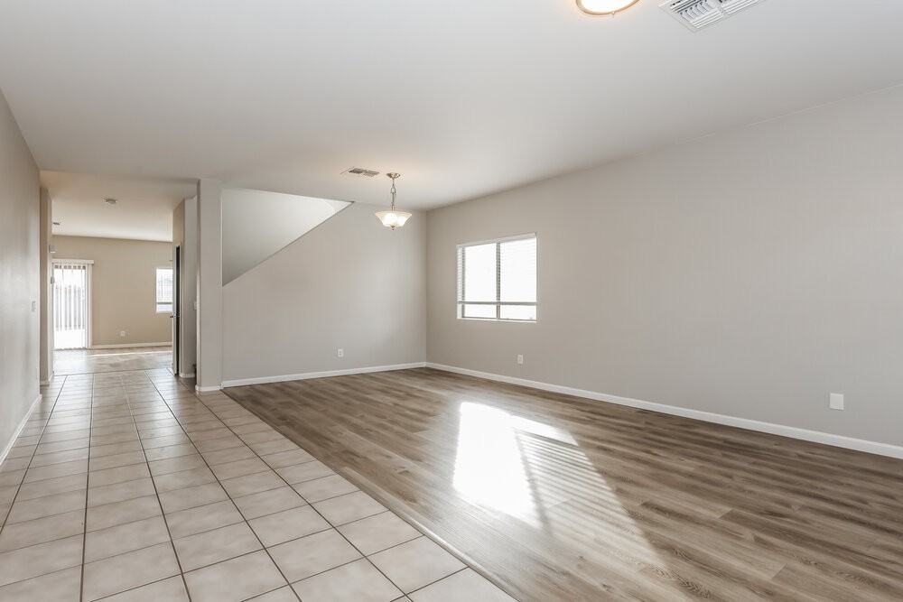 6409 W Pioneer St - Photo 5 of 17