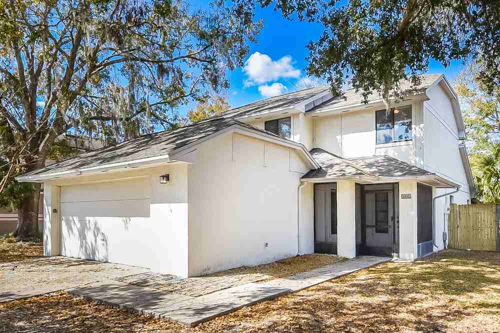 402 E Springtree Way - Photo 4 of 17