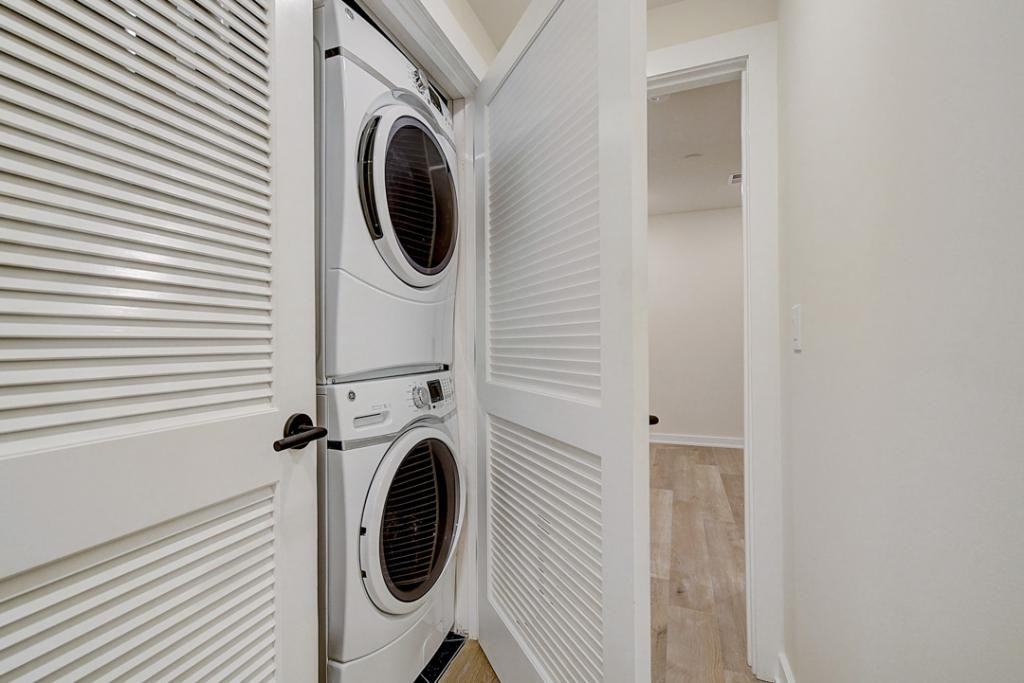 728 S 10th St - Photo 5 of 15