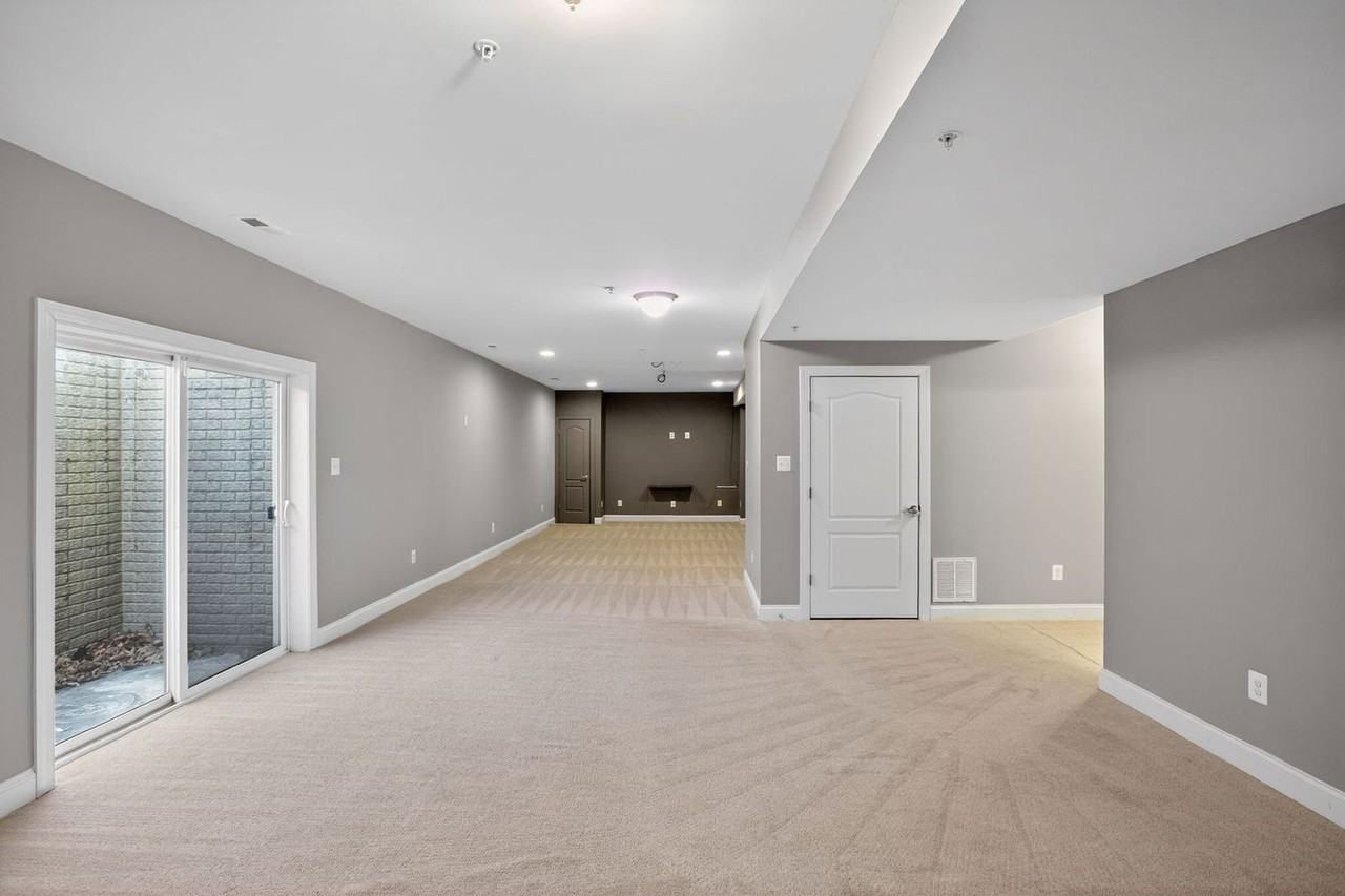 46809 Shelton Dr - Photo 6 of 15