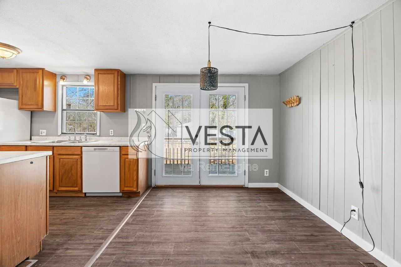 442 Wickins Dr - Photo 6 of 32