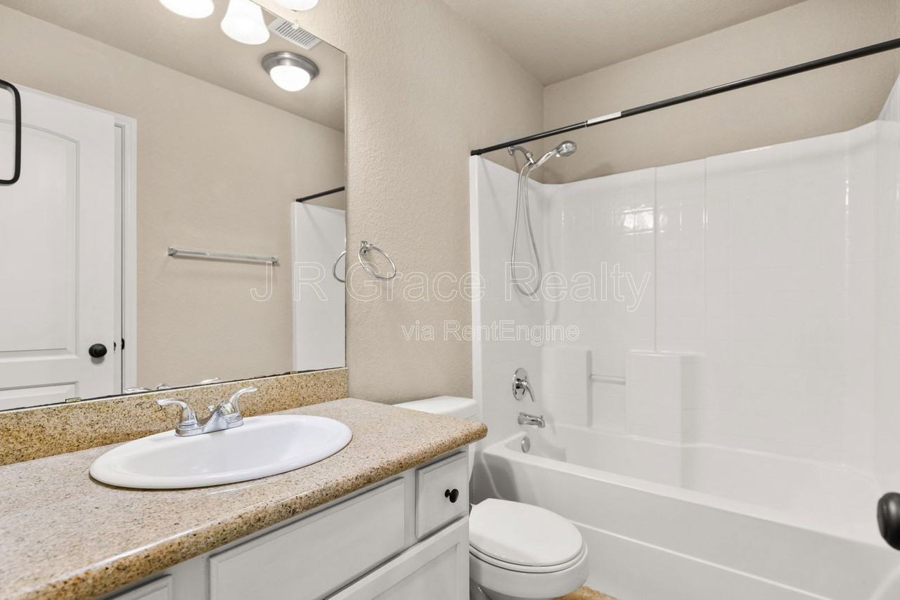 10512 Condor Loop - Photo 2 of 31