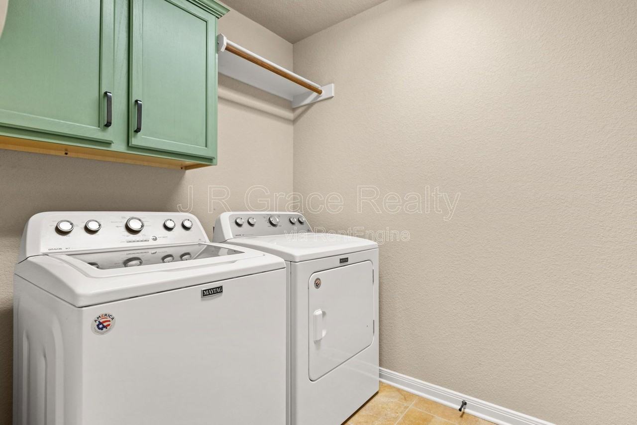 10512 Condor Loop - Photo 7 of 31