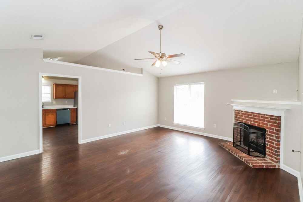 1741 Madison Ave - Photo 5 of 15