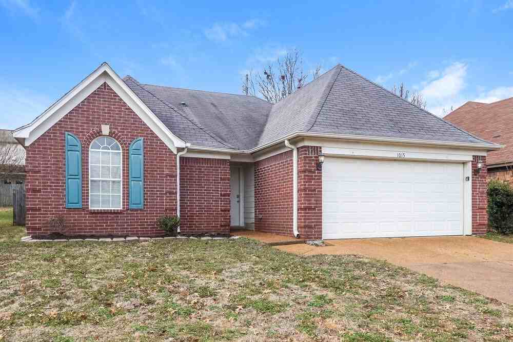 1015 Jessica Lauren Dr - Photo 3 of 16