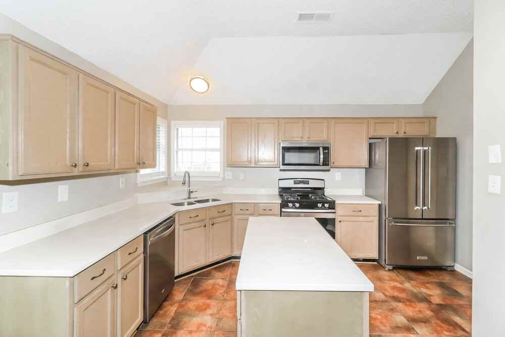 8648 Tropicana Dr N - Photo 7 of 16