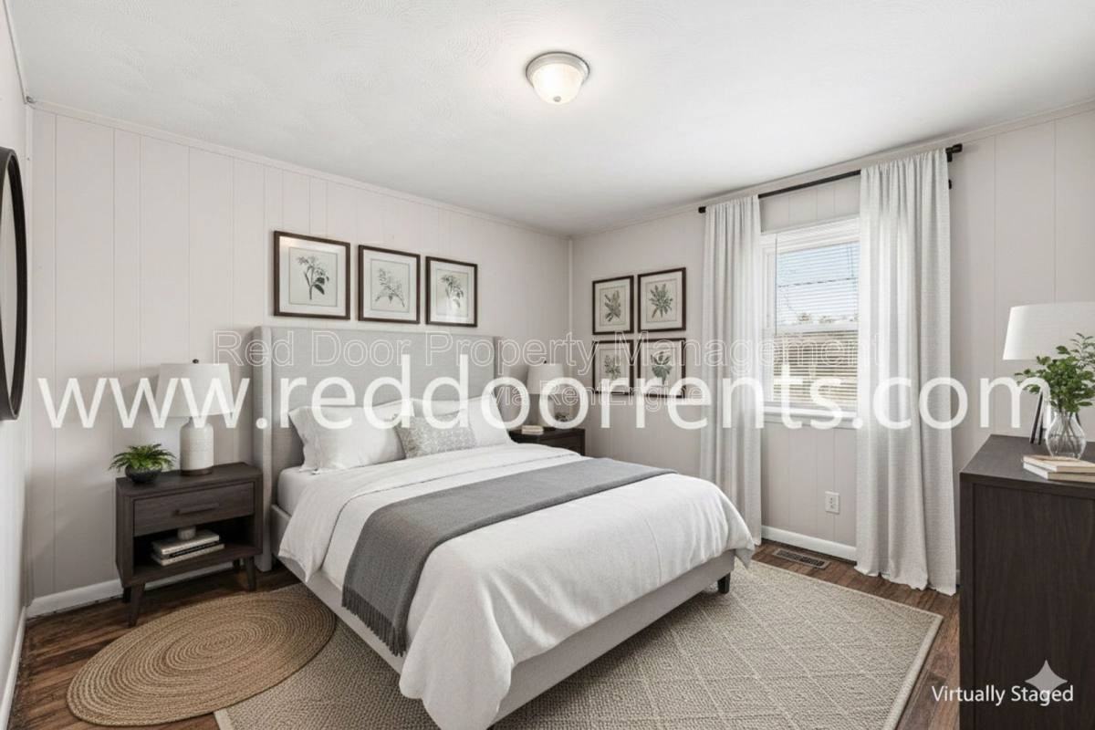 7026 Kimberly Ln - Photo 2 of 10