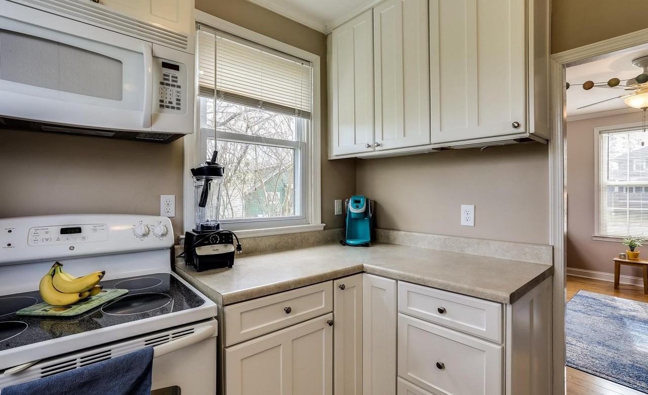 3522 Saint James Rd - Photo 5 of 7