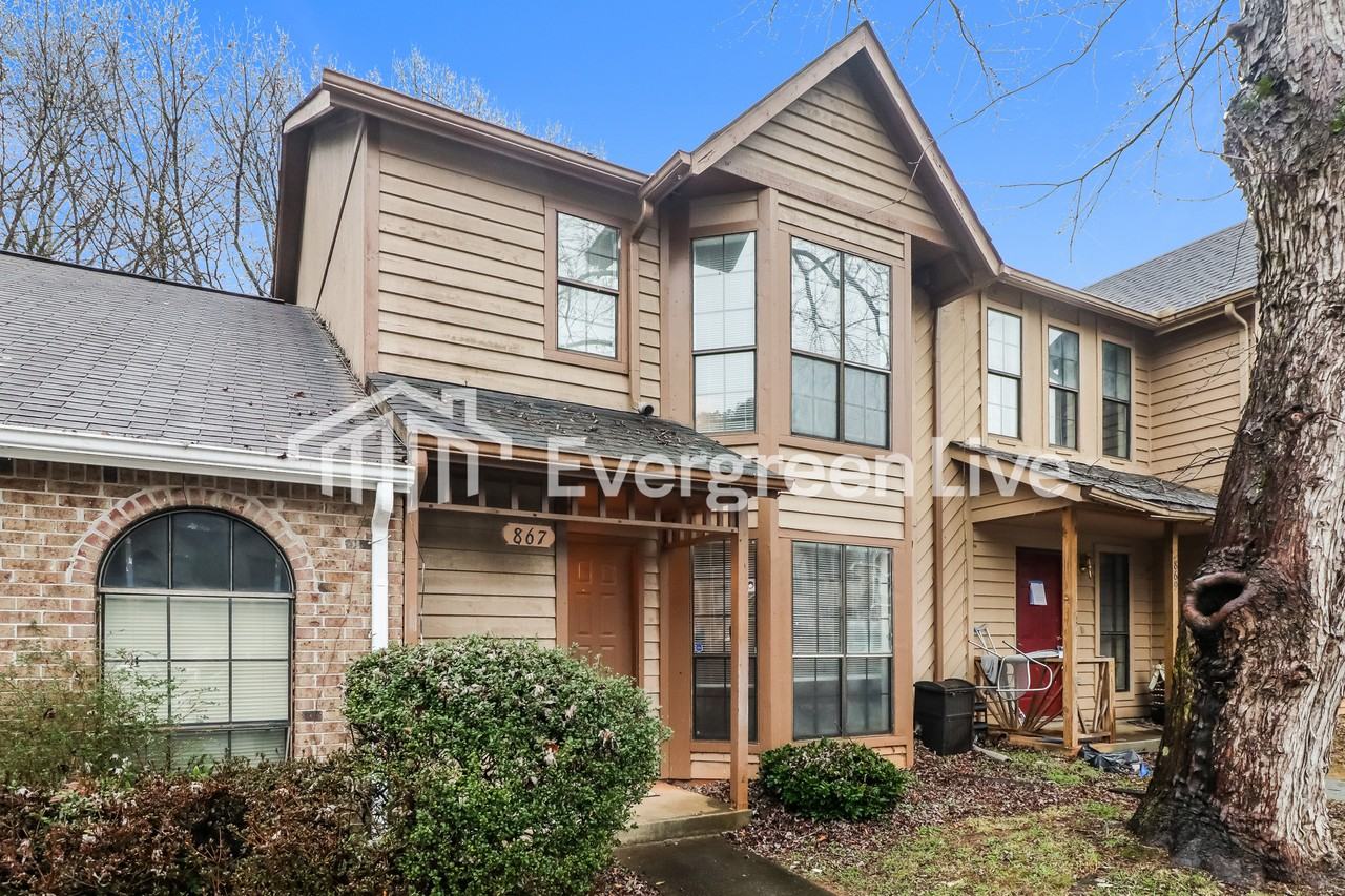 867 Heritage Oaks Dr - Photo 2 of 10