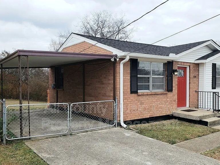 3308 Hospital Ln - Photo 2 of 25