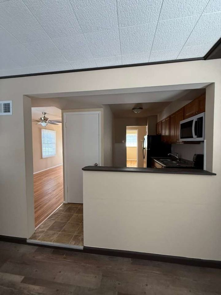 237 Cameron Rd - Photo 4 of 15