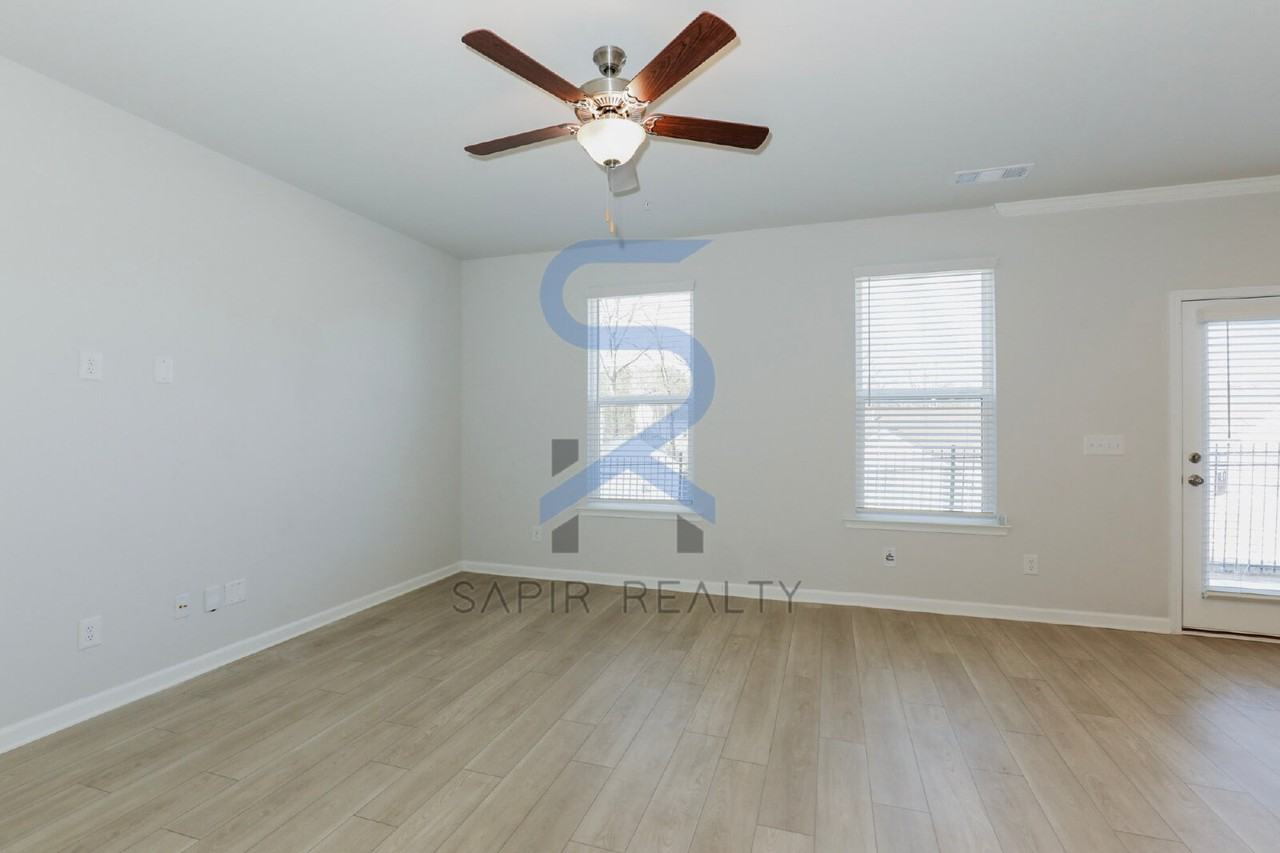 8143 Tiger Way - Photo 4 of 20