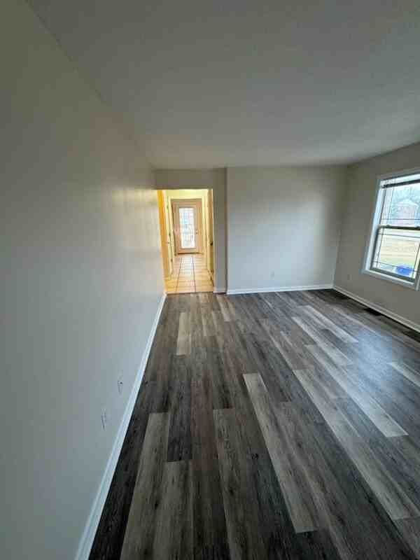 749 Charlton Ct - Photo 4 of 13