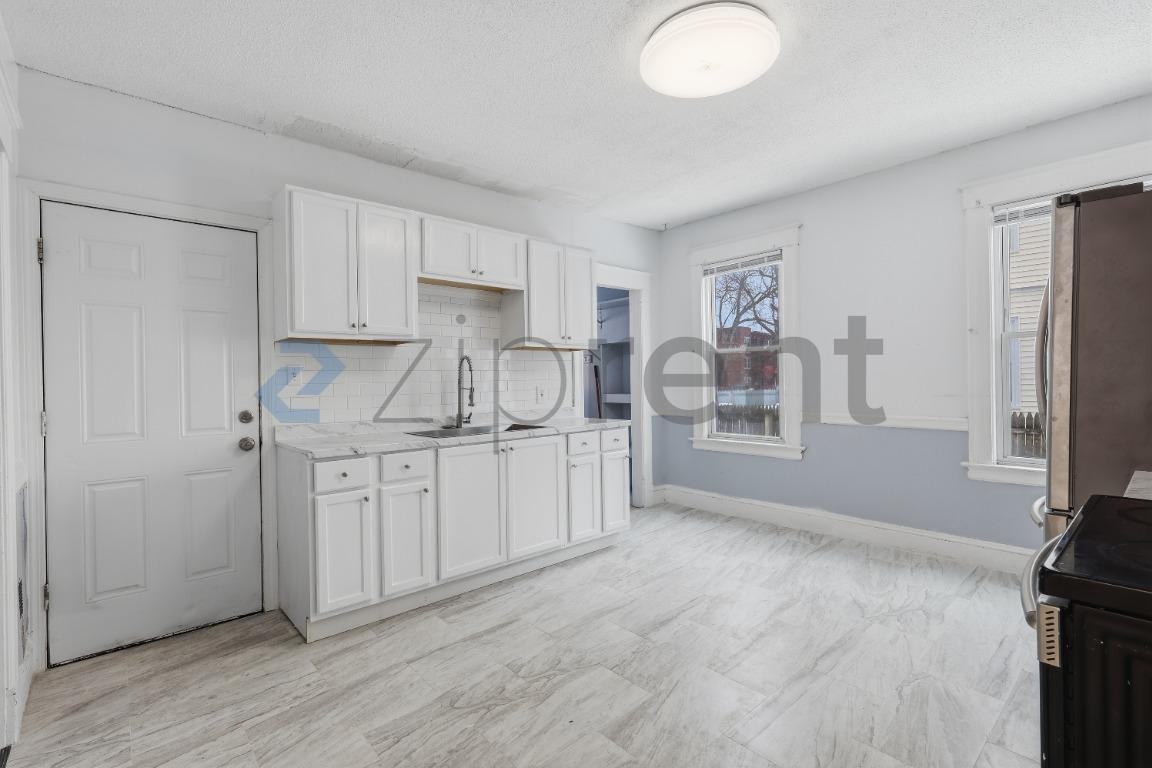 62 Rowe Ave #1 - Photo 7 of 33