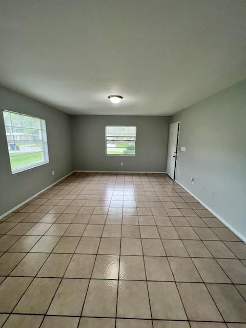 1417 22nd Ave E - Photo 2 of 12