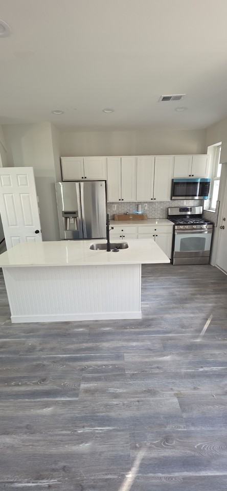 4206 Ivanhoe Ave - Photo 4 of 16