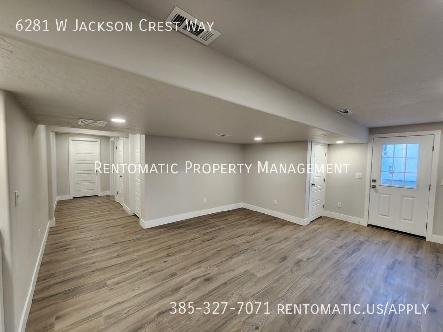 6281 W Jackson Crest Way - Photo 4 of 8