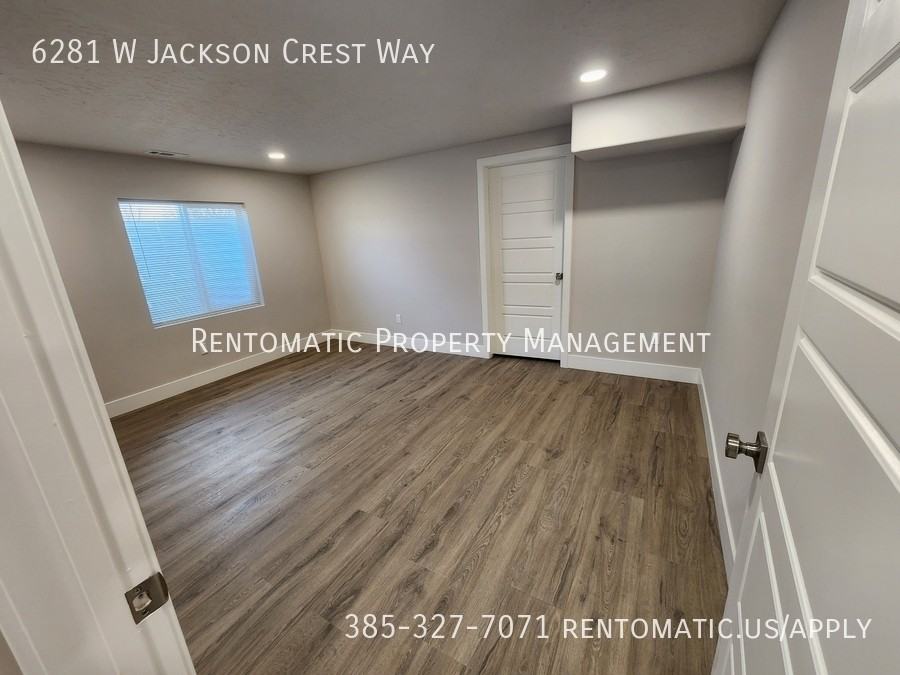 6281 W Jackson Crest Way - Photo 7 of 8